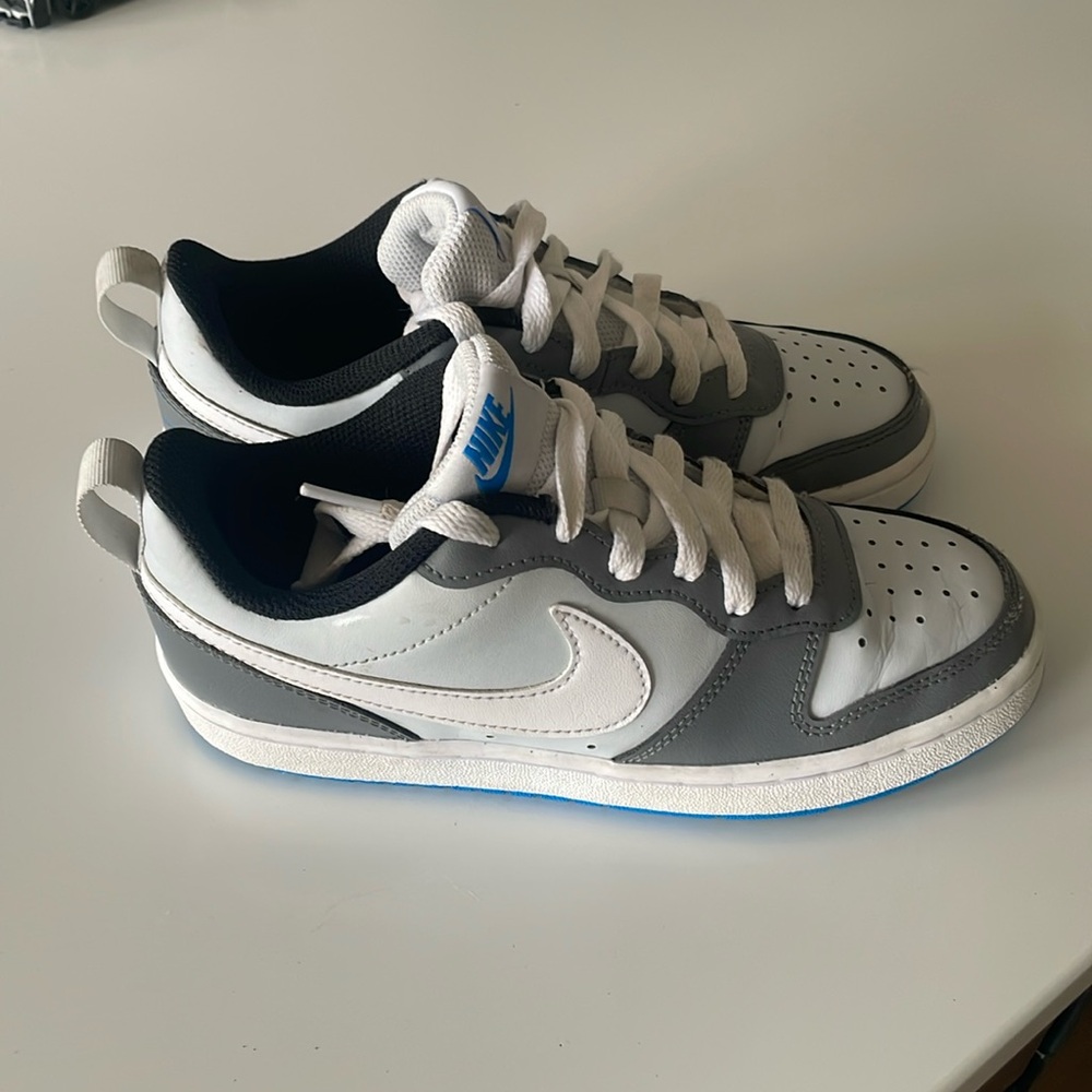 Nike youth 4 Nike leather low top dunks